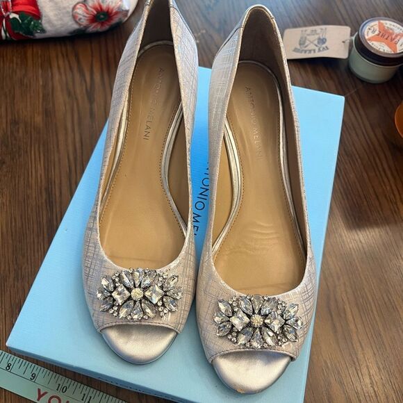 ANTONIO MELANI Estah Silver wedge Heels with Crystal Accents. Size 9 M. - Picture 2 of 12